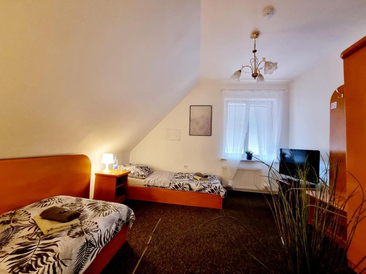 Hostel Primax พอซนาน ภายนอก รูปภาพ