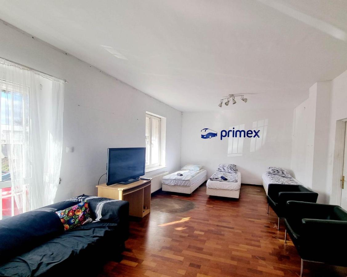 Hostel Primax พอซนาน ภายนอก รูปภาพ
