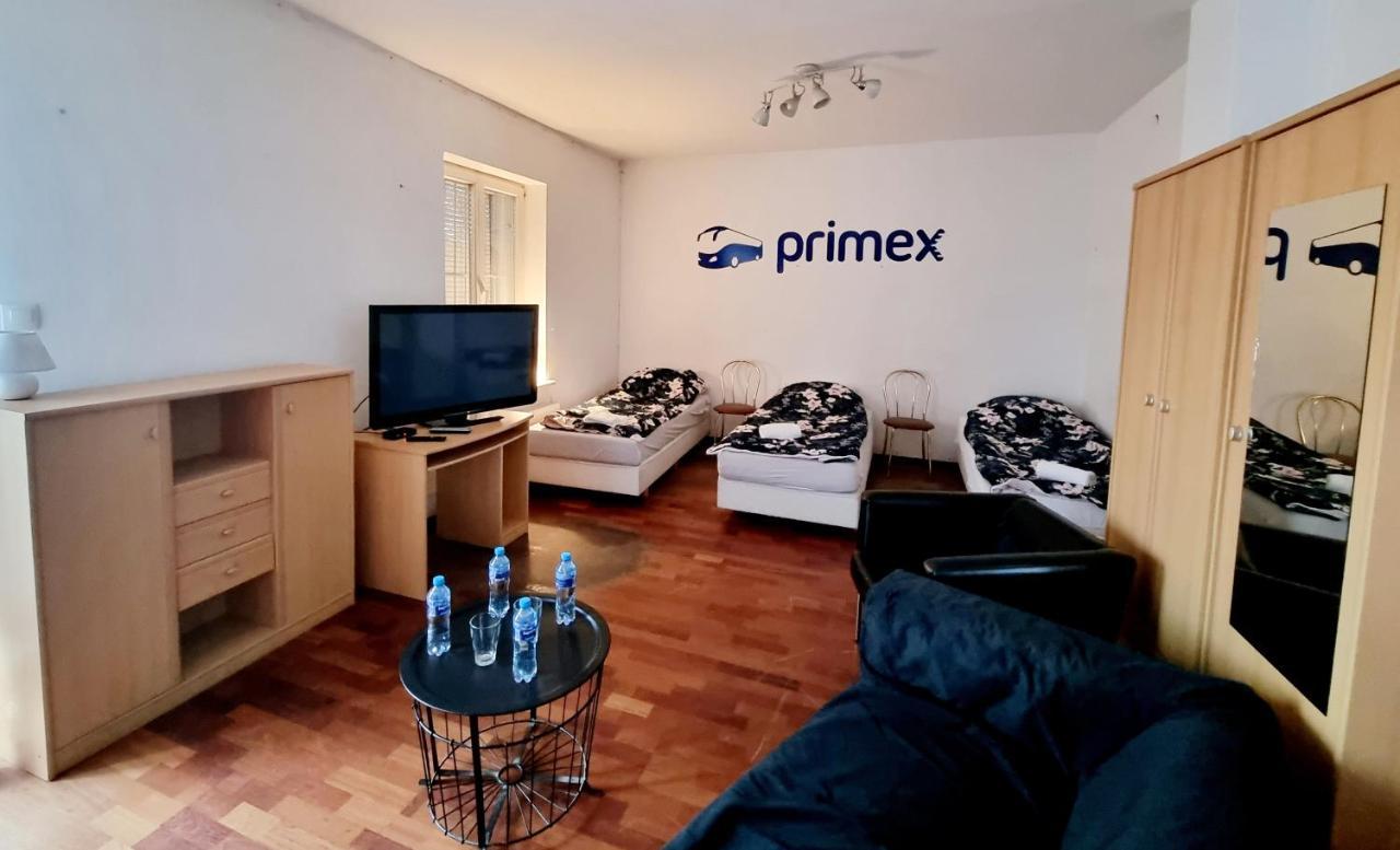 Hostel Primax พอซนาน ภายนอก รูปภาพ